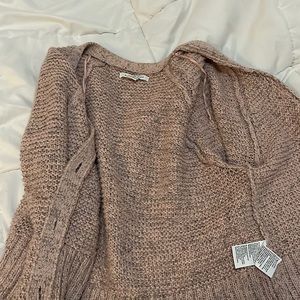 Pink cropped sweater AE